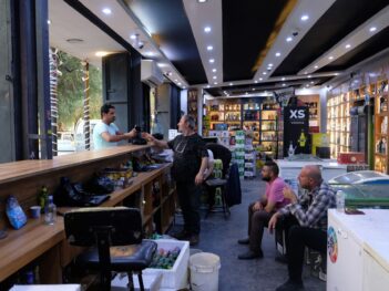 Iraq Goes Dry Despite Opposition