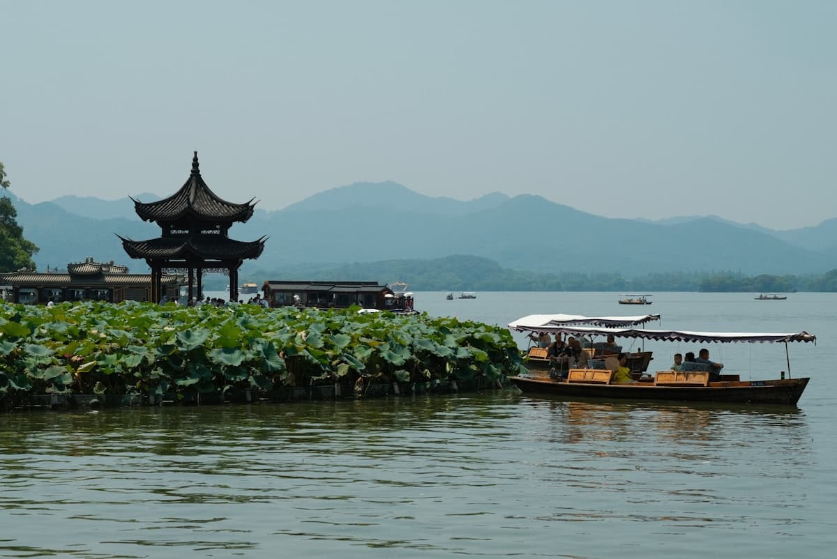 West Lake and Hangzhou water light